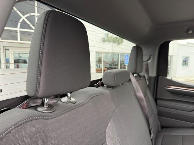 2024 Chevrolet Silverado 1500 4WD Crew Cab Short Bed RST