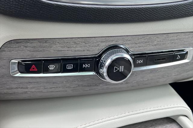 2023 Volvo XC90 Recharge T8 Plus Bright Theme 7-Seater