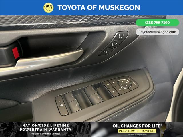 2025 Toyota Grand Highlander Hybrid Platinum MAX