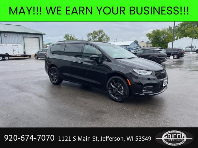 2025 Chrysler Pacifica Limited AWD