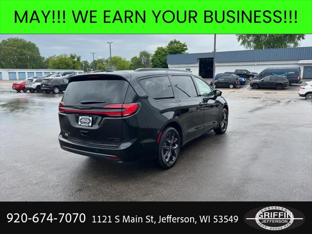 2025 Chrysler Pacifica Limited AWD