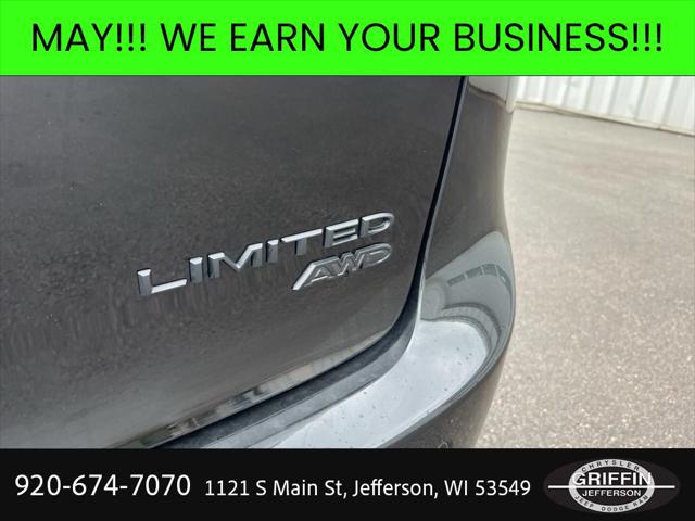 2025 Chrysler Pacifica Limited AWD