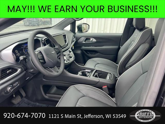 2025 Chrysler Pacifica Limited AWD