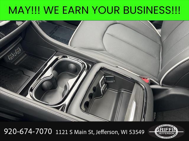 2025 Chrysler Pacifica Limited AWD