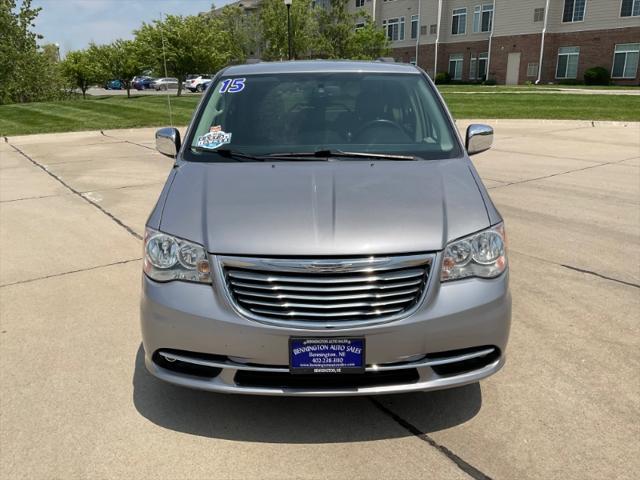 2015 Chrysler Town & Country Touring-L