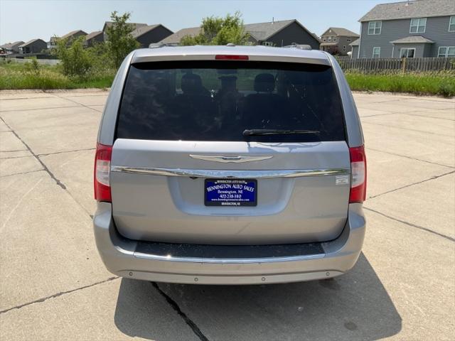 2015 Chrysler Town & Country Touring-L