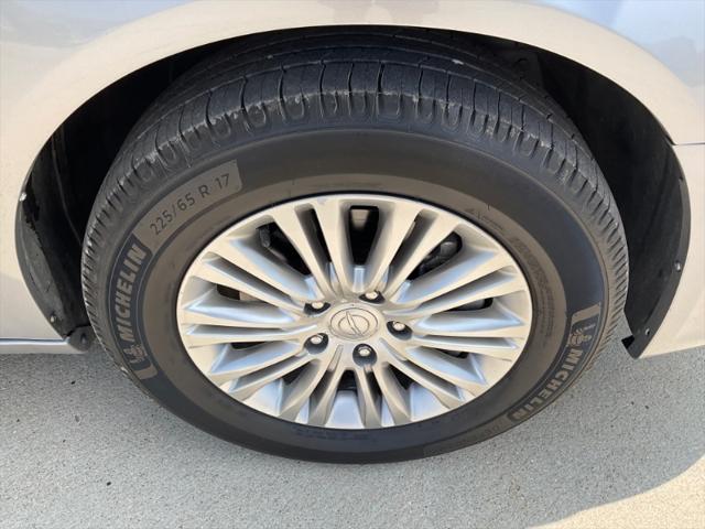 2015 Chrysler Town & Country Touring-L