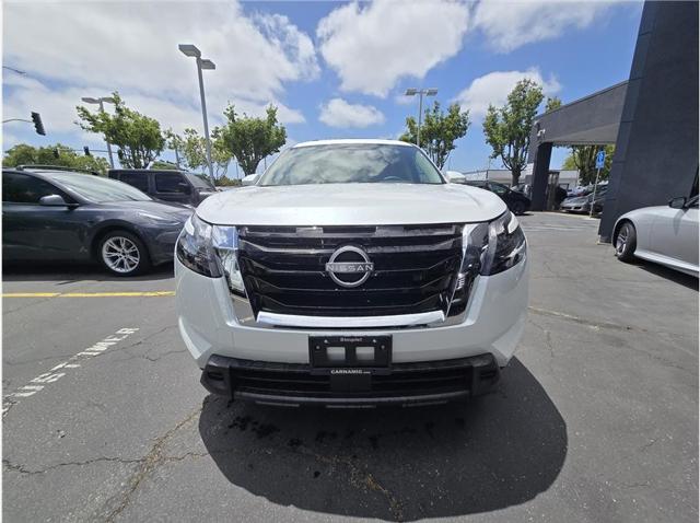 2025 Nissan Pathfinder SV FWD