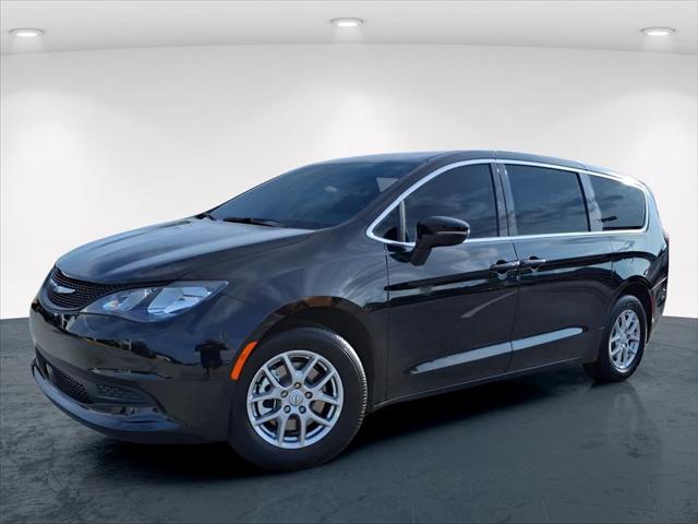 2025 Chrysler Voyager VOYAGER LX