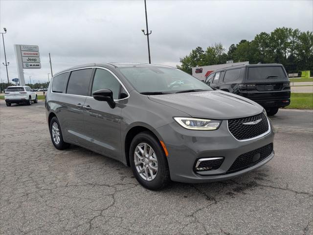 2025 Chrysler Pacifica PACIFICA SELECT