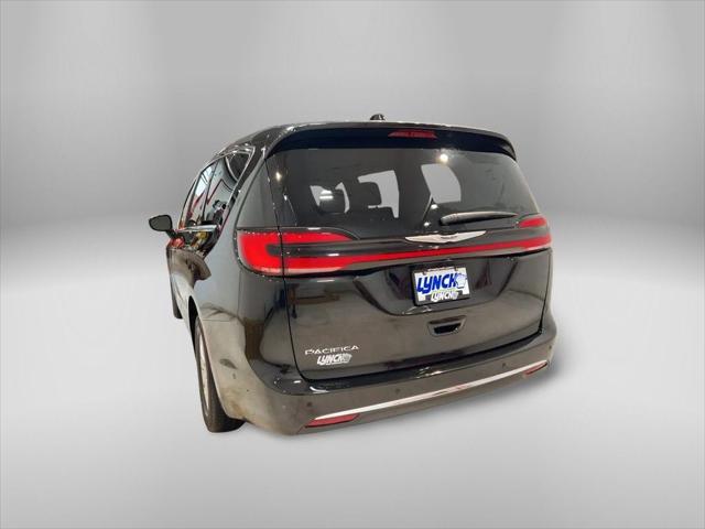 2025 Chrysler Pacifica PACIFICA SELECT