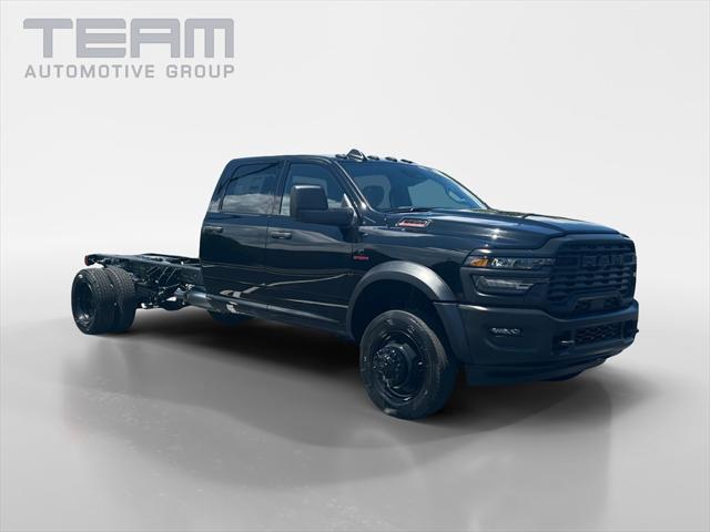 2025 RAM Ram 5500 Chassis Cab RAM 5500 TRADESMAN CHASSIS CREW CAB 4X4 84 CA