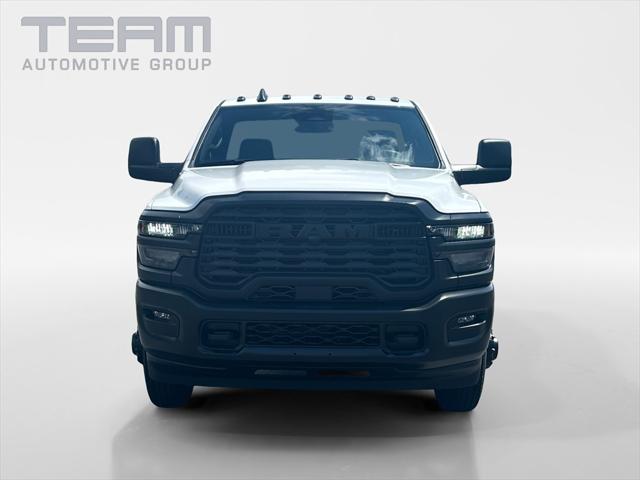 2025 RAM Ram 3500 Chassis Cab RAM 3500 TRADESMAN CHASSIS REGULAR CAB 4X4 84 CA
