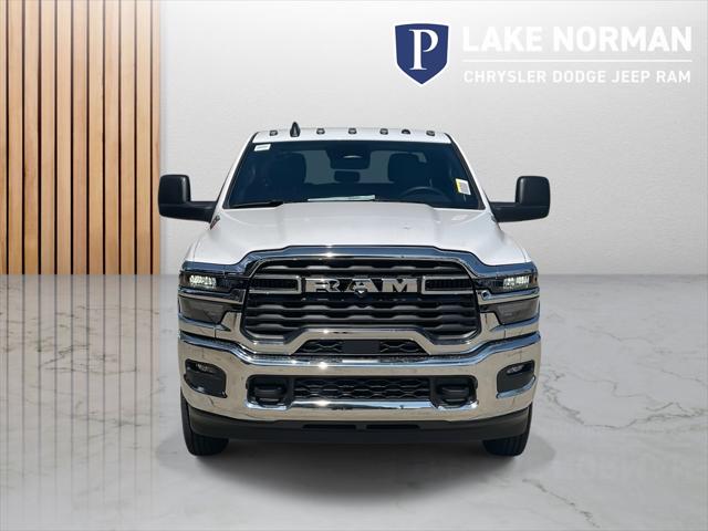 2025 RAM Ram 3500 Chassis Cab RAM 3500 TRADESMAN CREW CAB CHASSIS 4X4 60 CA