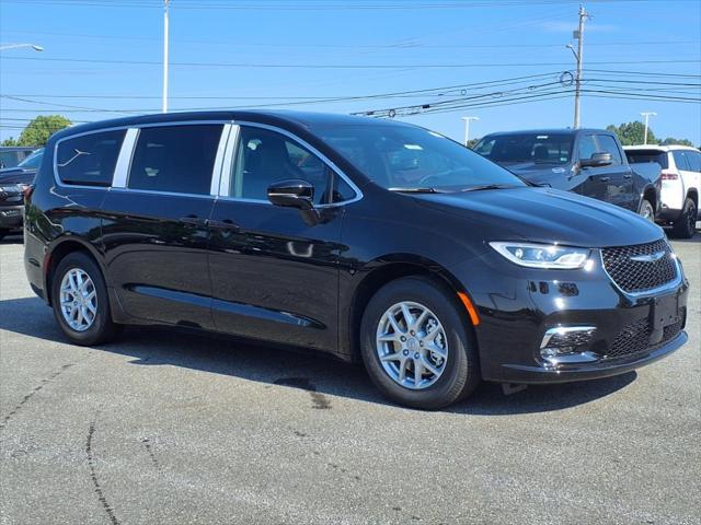 2025 Chrysler Pacifica PACIFICA SELECT