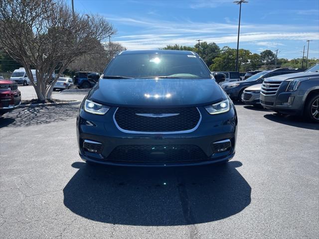 2025 Chrysler Pacifica PACIFICA SELECT