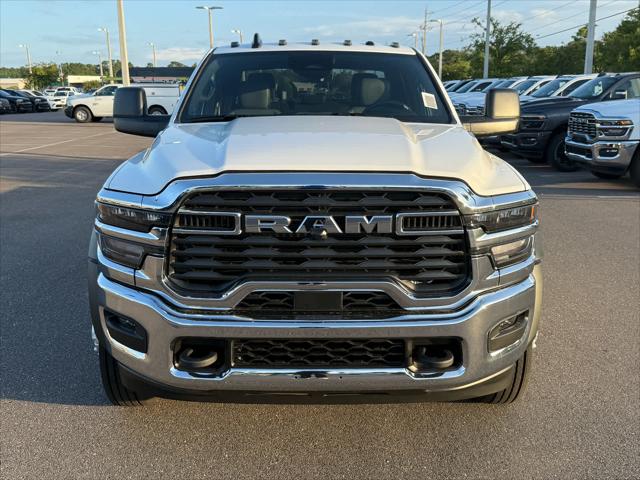 2025 RAM Ram 5500 Chassis Cab RAM 5500 TRADESMAN CHASSIS CREW CAB 4X4 84 CA