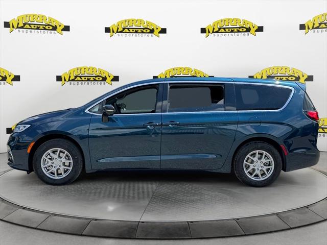 2025 Chrysler Pacifica PACIFICA SELECT