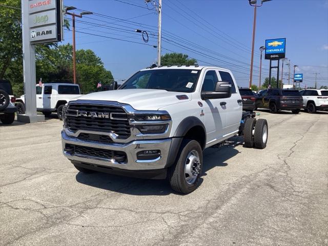 2025 RAM Ram 5500 Chassis Cab RAM 5500 TRADESMAN CHASSIS CREW CAB 4X4 60 CA