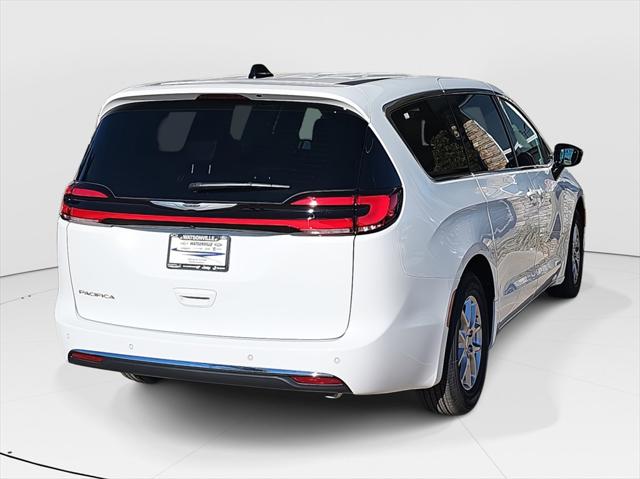 2025 Chrysler Pacifica PACIFICA SELECT