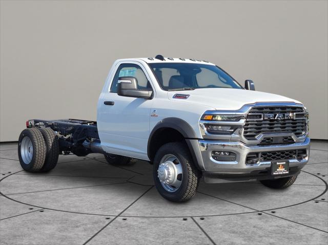 2025 RAM Ram 5500 Chassis Cab RAM 5500 TRADESMAN CHASSIS REGULAR CAB 4X4 84 CA 2025 RAM Ram 5500 Chassis Cab RAM 5500 TRADESMAN CHASSIS REGULAR CAB 4X4 84 CA