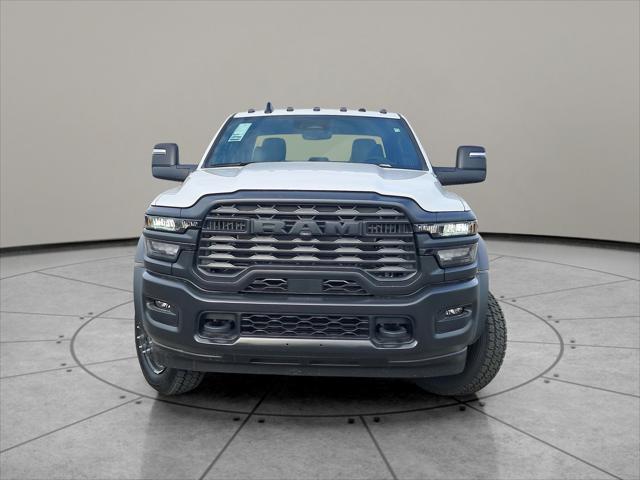 2025 RAM Ram 5500 Chassis Cab RAM 5500 TRADESMAN CHASSIS CREW CAB 4X4 84 CA