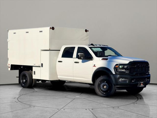 2025 RAM Ram 5500 Chassis Cab RAM 5500 TRADESMAN CHASSIS CREW CAB 4X4 84 CA 2025 RAM Ram 5500 Chassis Cab RAM 5500 TRADESMAN CHASSIS CREW CAB 4X4 84 CA