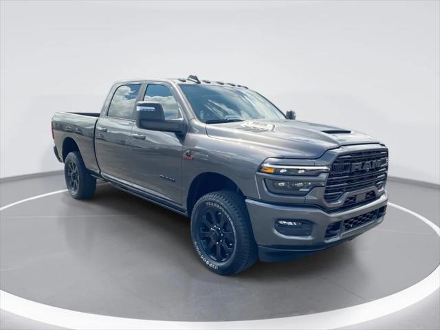 2025 RAM Ram 3500 RAM 3500 LARAMIE CREW CAB 4X4 64 BOX