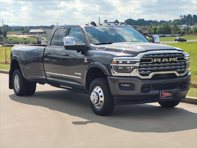 2025 RAM Ram 3500 RAM 3500 LIMITED CREW CAB 4X4 8 BOX