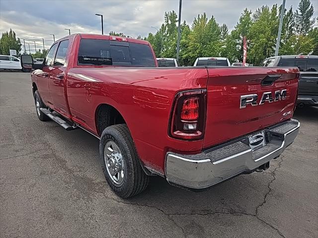 2025 RAM Ram 3500 RAM 3500 TRADESMAN CREW CAB 4X4 8 BOX
