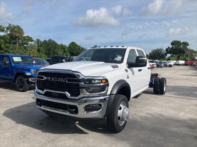 2025 RAM Ram 5500 Chassis Cab RAM 5500 TRADESMAN CHASSIS CREW CAB 4X4 84 CA