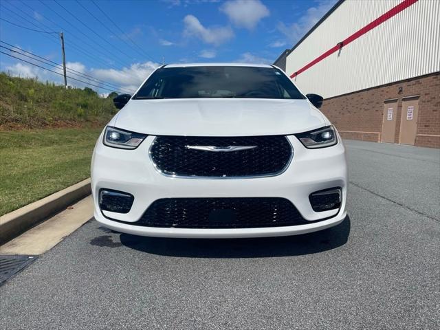 2025 Chrysler Pacifica PACIFICA SELECT