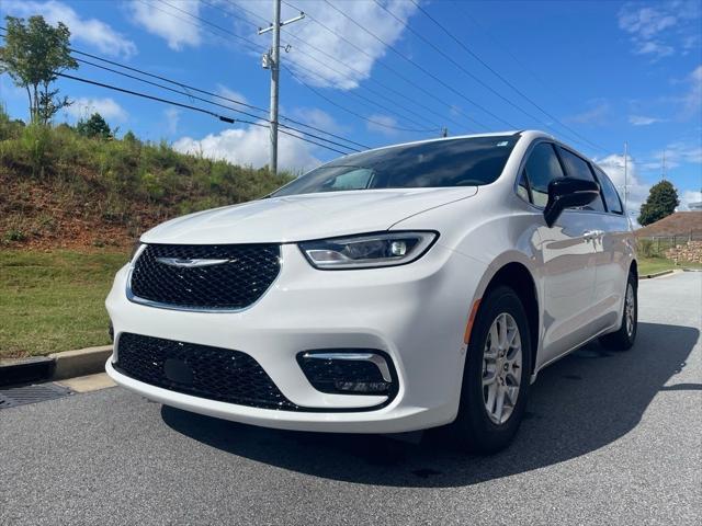 2025 Chrysler Pacifica PACIFICA SELECT