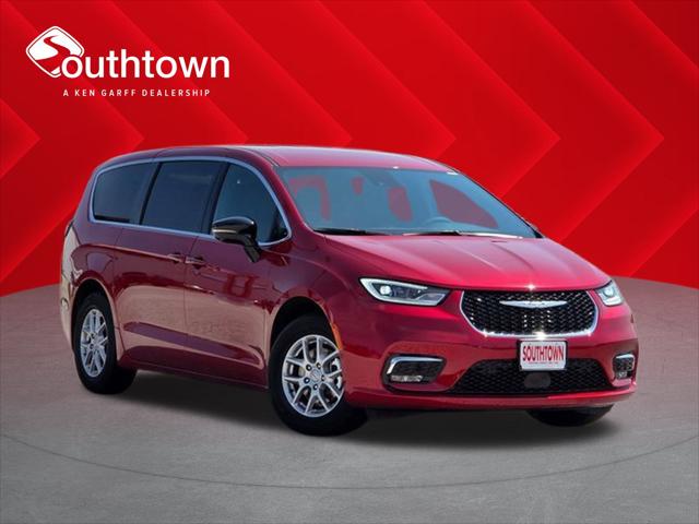 2025 Chrysler Pacifica PACIFICA SELECT