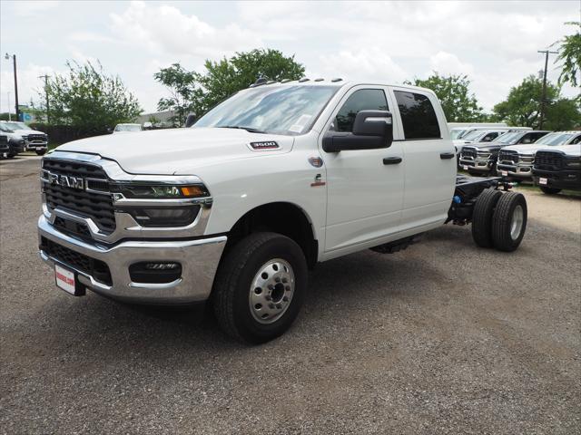 2025 RAM Ram 3500 Chassis Cab RAM 3500 TRADESMAN CREW CAB CHASSIS 4X4 60 CA