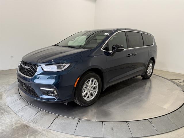 2025 Chrysler Pacifica PACIFICA SELECT
