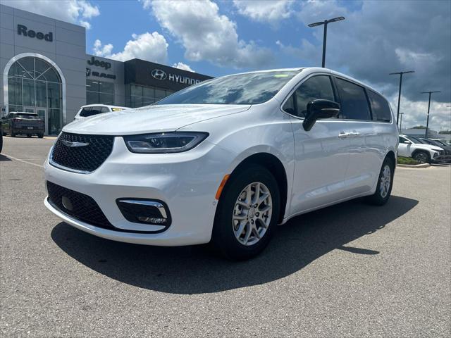2025 Chrysler Pacifica PACIFICA SELECT