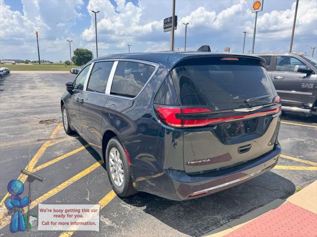 2025 Chrysler Pacifica PACIFICA SELECT