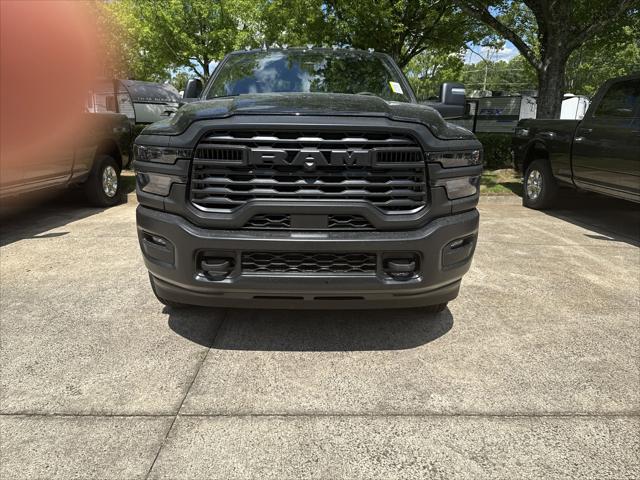 2025 RAM Ram 3500 Chassis Cab RAM 3500 TRADESMAN CREW CAB CHASSIS 4X4 60 CA