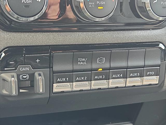 2025 Ram 5500 Tradesman/Big Horn