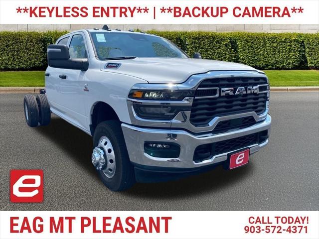 2025 RAM Ram 3500 Chassis Cab RAM 3500 TRADESMAN CREW CAB CHASSIS 4X4 60 CA