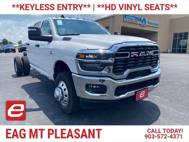 2025 RAM Ram 3500 Chassis Cab RAM 3500 TRADESMAN CREW CAB CHASSIS 4X4 60 CA