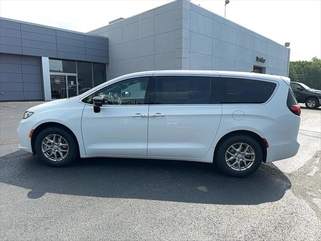 2025 Chrysler Pacifica PACIFICA SELECT