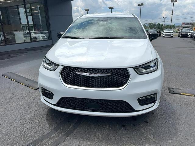 2025 Chrysler Pacifica PACIFICA SELECT