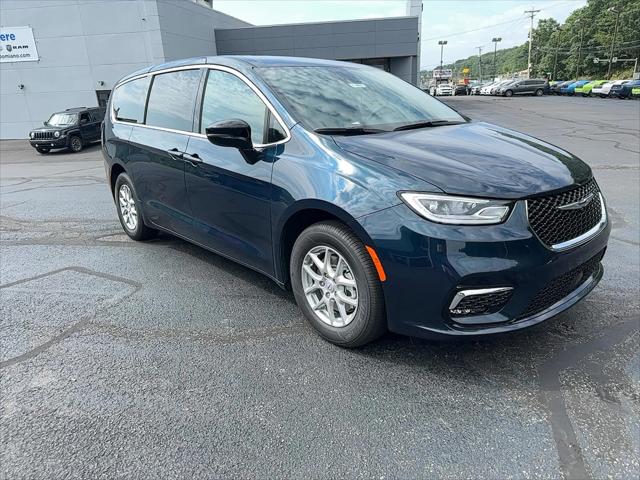 2025 Chrysler Pacifica PACIFICA SELECT