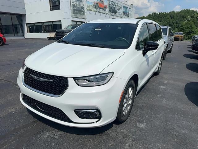 2025 Chrysler Pacifica PACIFICA SELECT
