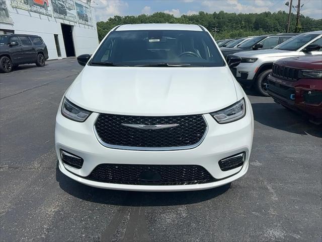 2025 Chrysler Pacifica PACIFICA SELECT