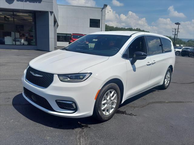 2025 Chrysler Pacifica PACIFICA SELECT
