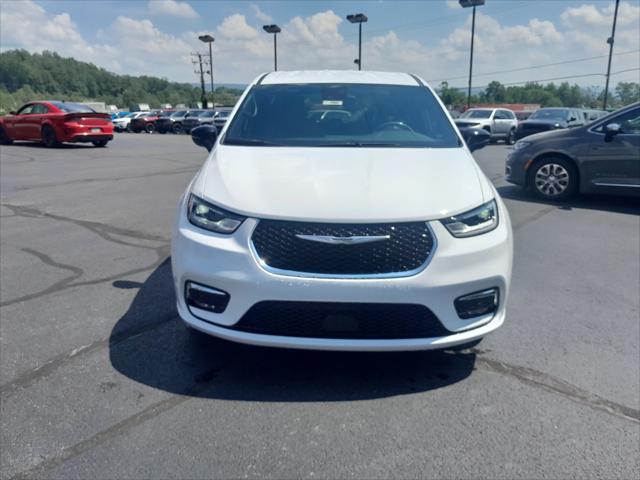 2025 Chrysler Pacifica PACIFICA SELECT