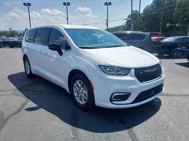 2025 Chrysler Pacifica PACIFICA SELECT